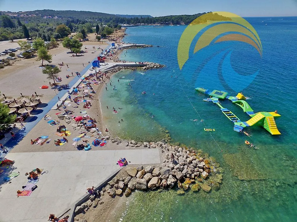Villa House Puntizela With Pool 747 Pula 0*,