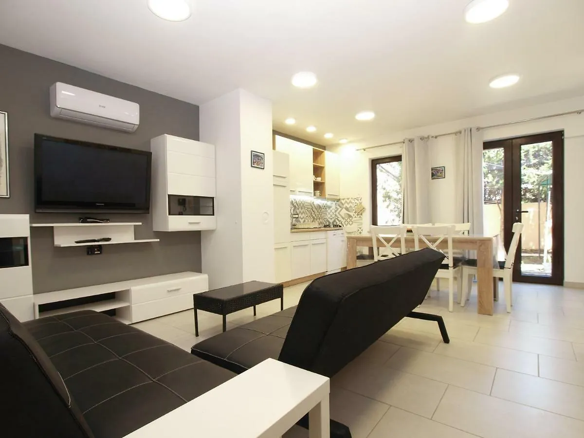 Villa House Puntizela With Pool 747 Pula Kroatien
