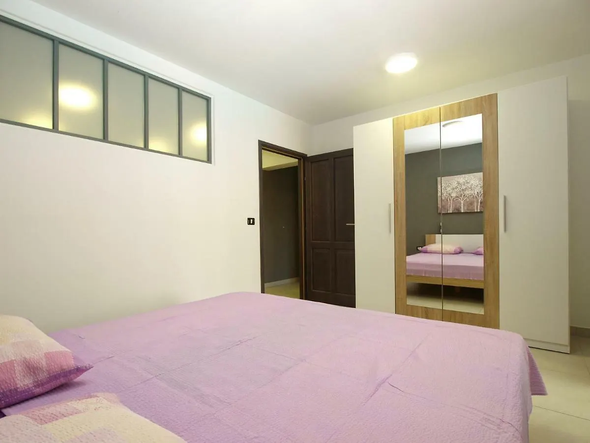 Villa House Puntizela With Pool 747 Pula
