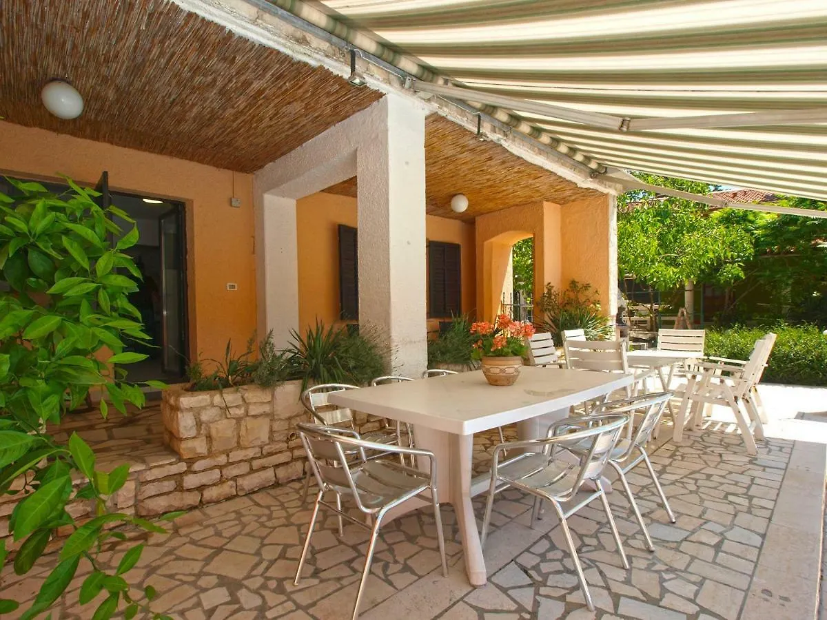 Villa House Puntizela With Pool 747 Pula